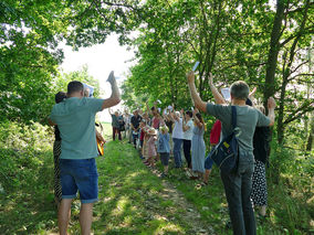 Wortgottesdienst an der Weingartenkapelle (Foto: Karl-Franz Thiede)